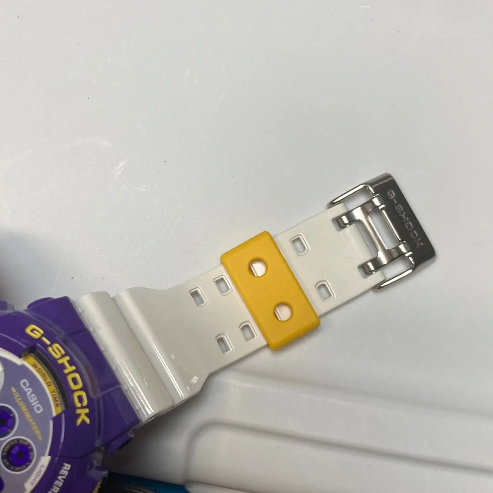 Casio Gshock GD120CS, crazy color series, Lakers colors, working battery